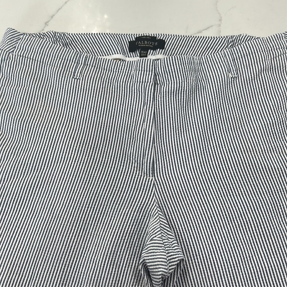 Talbots Blue White Striped Chelsea Capri/ Bermuda Pants. Size 16 P (580) - Picture 5 of 10
